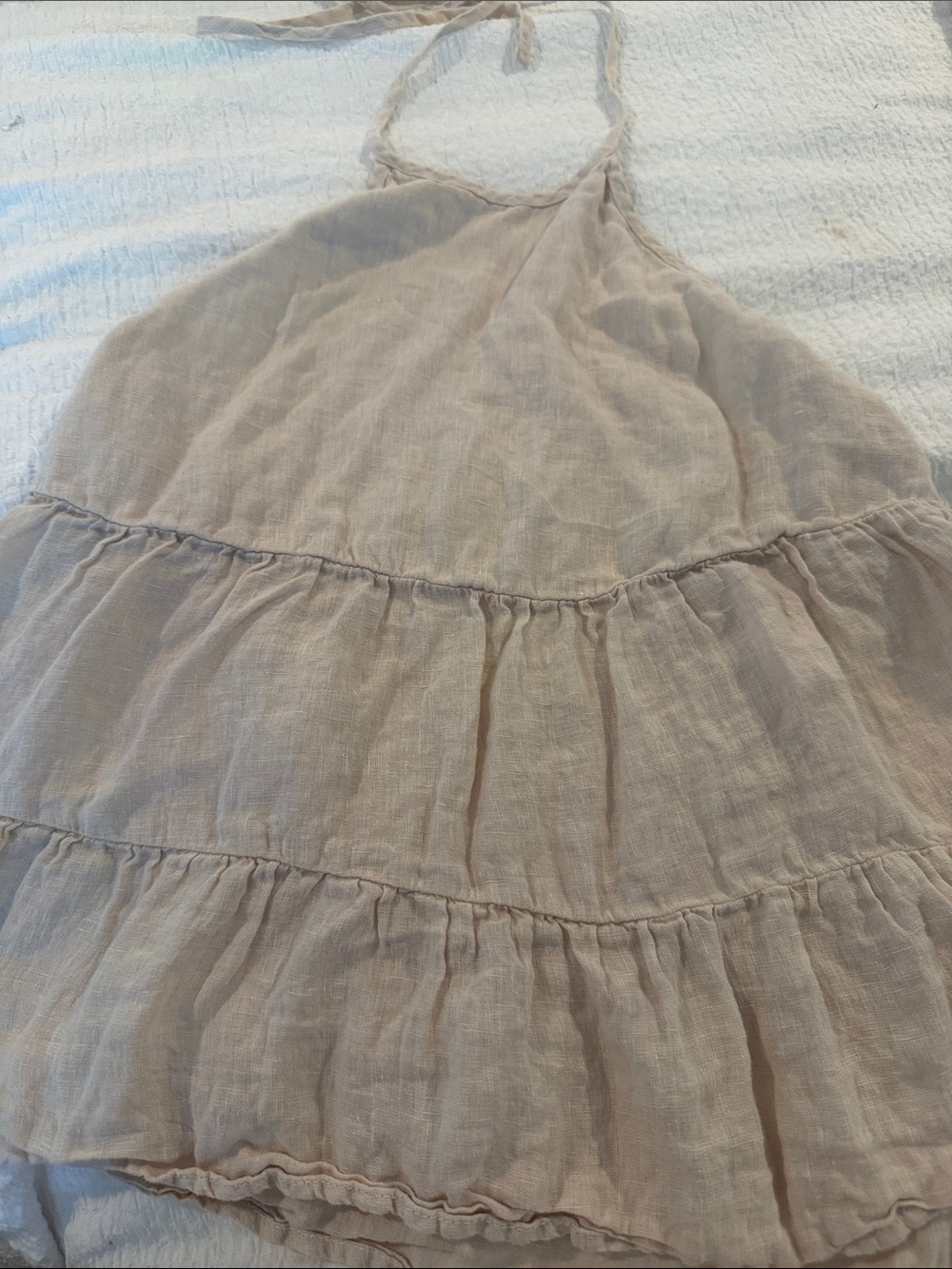cloth & stone 100 percent linen beige  Sleeveless open back Top with ties